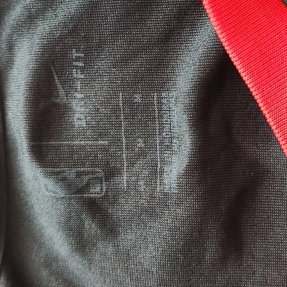 Houston Basketball Jersey - Picture 3 of 4